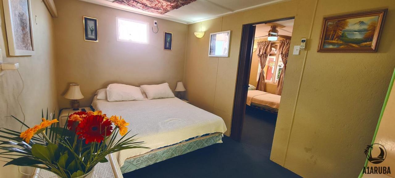 A1 Apartments Aruba Oranjestad Exteriör bild