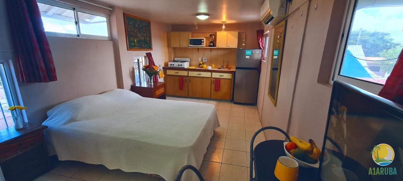 A1 Apartments Aruba Oranjestad Exteriör bild