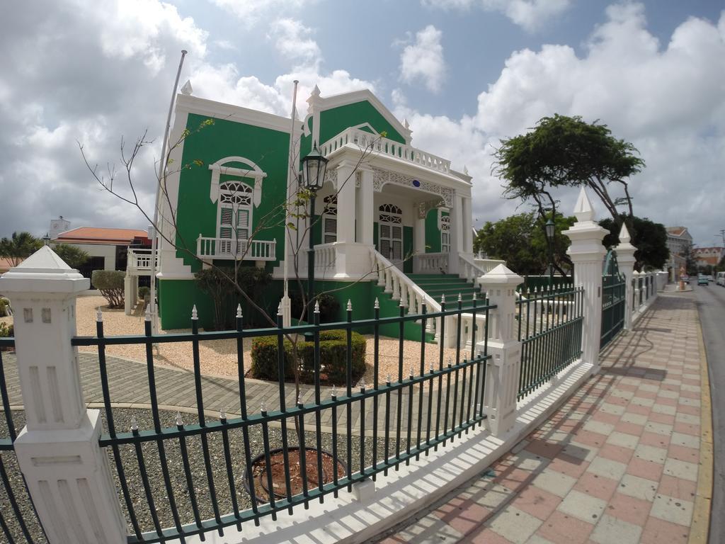 A1 Apartments Aruba Oranjestad Exteriör bild
