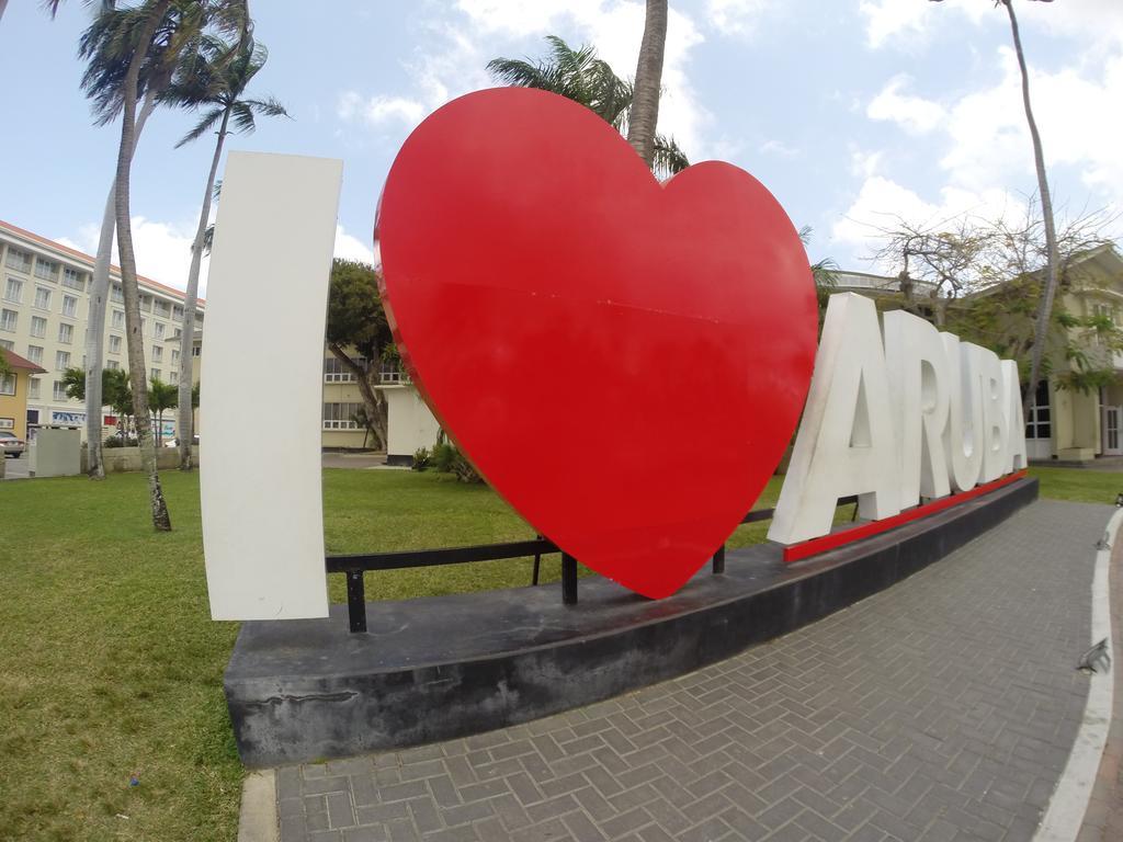 A1 Apartments Aruba Oranjestad Exteriör bild